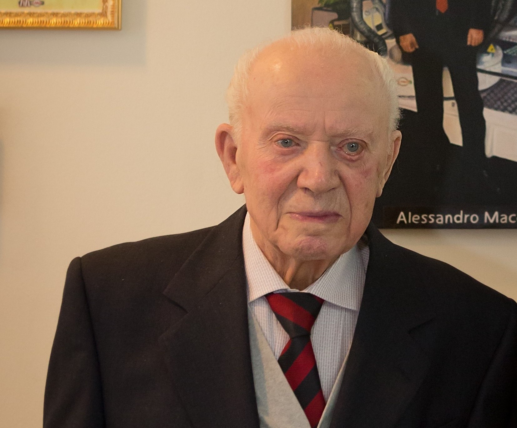 Основатель италии. Лоренцо трашинелли пармалат фото. Джилберто бенеттон. Основатель италии. Лоренцо трашинелли пармалат.